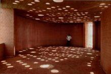 Francis Kéré, el primer arquitecto africano en ganar el premio Pritzker.