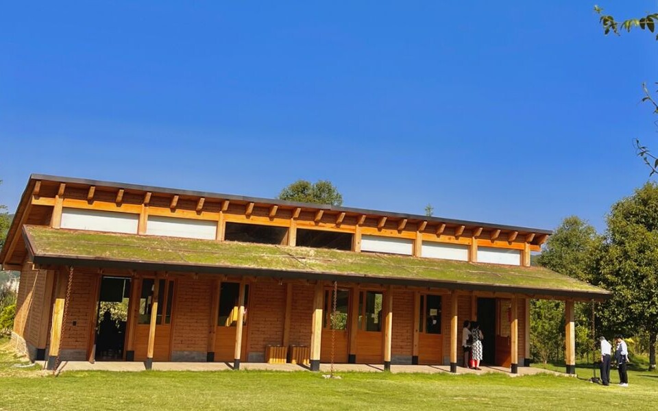 Edificio de la Universidad del Medio Ambiente